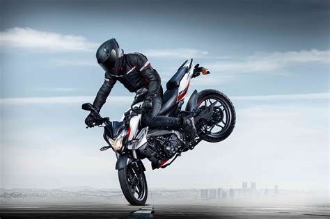 Exciting updates and features: Bajaj Pulsar NS200 and NS160 (2023 ...