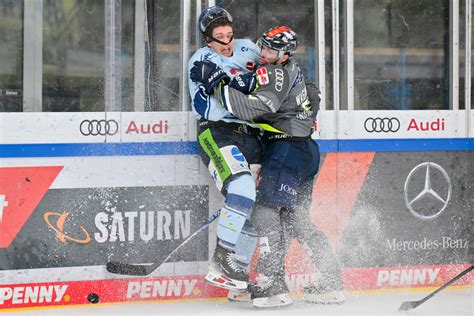 Nervenaufreibender Derbysieg Profis Erc Ingolstadt