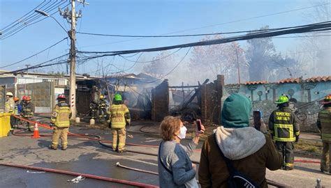 Incendio Destruye Cuatro Viviendas Frente A Bodega De Gasco En Estaci N