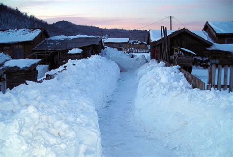 中央气象台今晨发布暴雪蓝色预警 视频中国