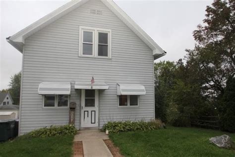 2217 Jackson St New Holstein WI 53061 Realtor