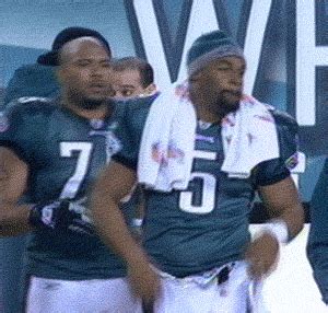 Donovan Mcnabb Happy Dance Find Share On Giphy