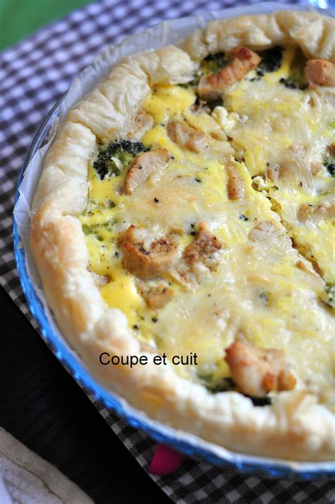 Quiche Au Poulet Au Curry Et Aux Brocolis Coupe Et Cuit Quiche