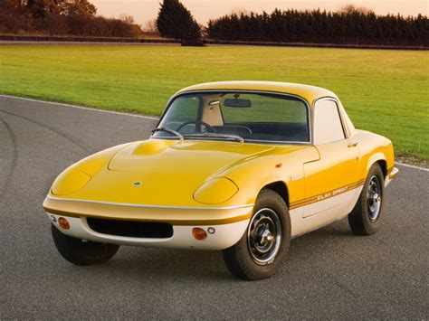 9 Vintage Cars For Serious Drivers Lotus Elan Lotus Car Classic