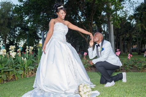 22 South African Wedding Traditions That Are Fun & Exciting