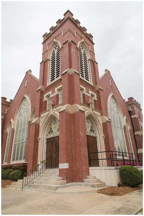 Becca And Will An Effortlessly Elegant Wedding At First Baptist Church