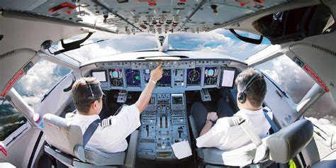 What Qualifications Do You Need To Become A Pilot In The Uk