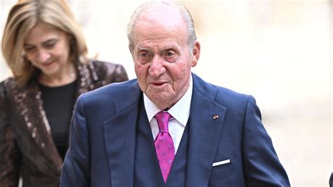 El Rey Juan Carlos Confiesa En París Que Seguramente Viajará Pronto A