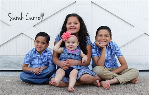 Four Siblings | Family posing, Sibling poses, Siblings photos