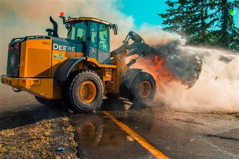 Photos Truckload Of Hay Catches Fire Shutting Down Interstate 5 Off