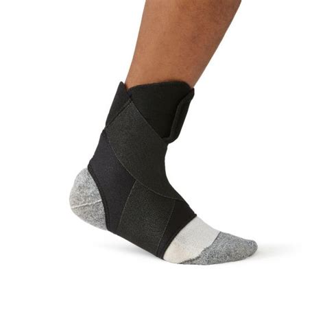 Medline Neoprene Figure 8 Ankle Support Brace Sm 1ct