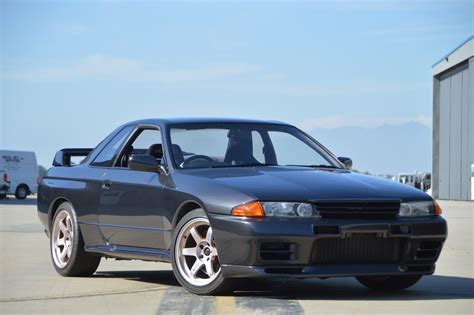 1990 Nissan Skyline | Toprank Importers