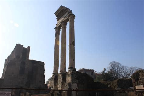 Rome Le Forum Romain Temple De Castor Et Pollux