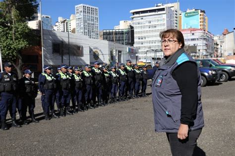 Por Primera Vez Una Mujer Asume Como La Jefa De La Guardia Municipal