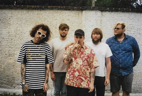 December Youth melden sich mit neuem Album zurück Midsummer Records