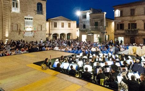 Una Notte All Opera La Banda Filarmonica Piero Giorgi Di