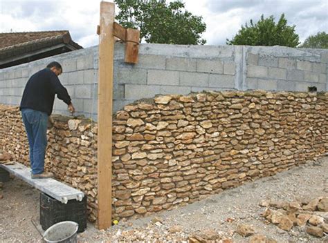 L Habillage Des Parpaings Suite Maison Travaux Habillage Mur