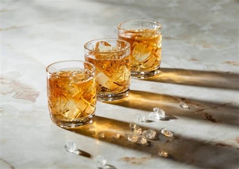 What Is A Whiskey Neat? (The Ultimate Guide) | DineWithDrinks