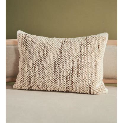 12 best minimalist throw pillows - make your home calm | Livingetc