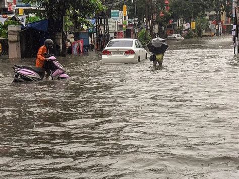 Over 34 000 People Shifted To Relief Camps Due To Heavy Rains In Kerala