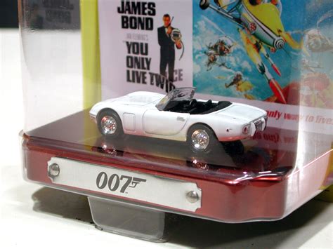 Toyota 2000GT Johnny Lightning JLSP305