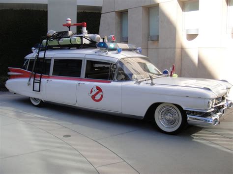 Ghostbusters News: What Kind of Car Is the New Ecto-1? - The News Wheel