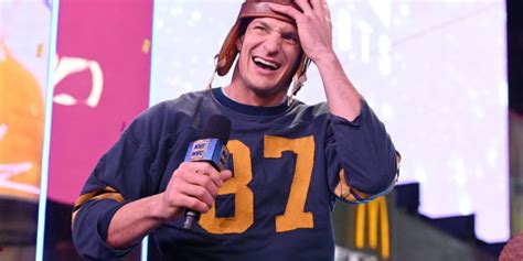 Rob Gronkowski Out Of Retirement To Join Tom Brady In Tampa Offtheball