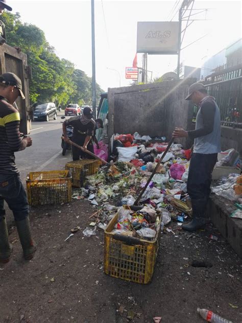 DLH Kota Tangerang Pastikan Pelayanan Sampah Tetap Beroperasi Selama