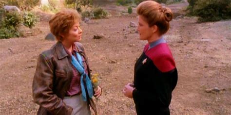 Star Trek Voyagers Amelia Earhart Broke A Franchise Rule Just Like Tng