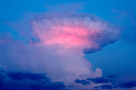Best Anvil Cloud Stock Photos, Pictures & Royalty-Free Images - iStock