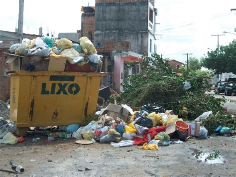 Sempre Na Luta Moradores De Colina De Periperi Reclamam Da Falta De