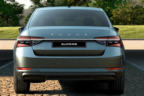 2022 Skoda Superb Price And Specs Carexpert