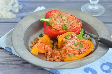 Mit Reis Gef Llte Paprika Sind Gesund Und Lecker Vegetarisch Kochen