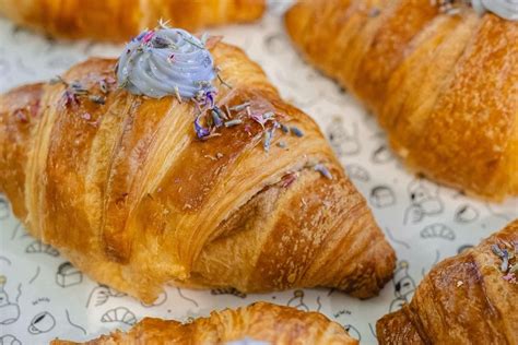 Yummie Hier In Rotterdam Haal Je Gevulde Croissants