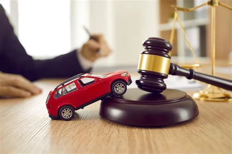 How Do You File An Auto Insurance Claim Morris Bart Llc