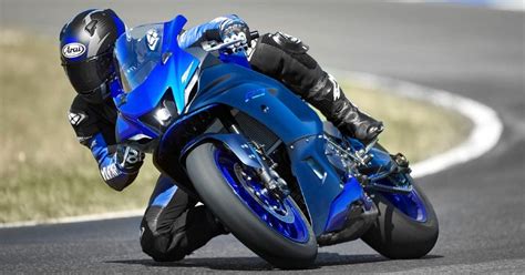 2023 Yamaha R7 top speed