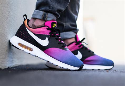 Nike Air Max Tavas Sunset Sneaker Bar Detroit