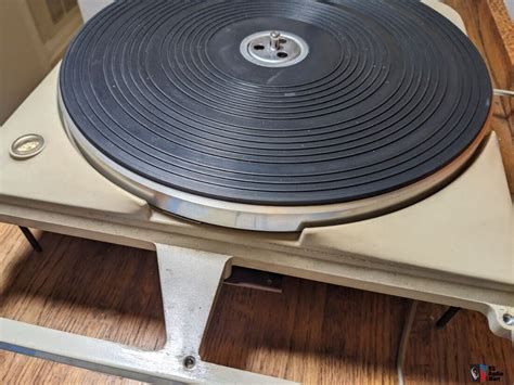 Thorens TD 124 Idler Drive Turntable Beautiful Condition