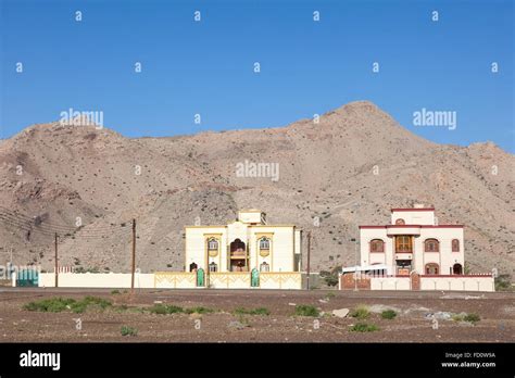 Residential houses in oman hi-res stock photography and images - Alamy