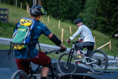 Mountainbiken Im Bikepark Saalbach Hinterglemm Chalet Und Villa