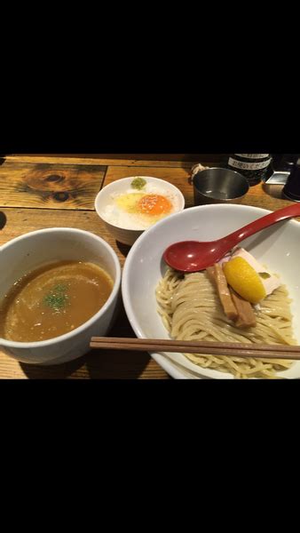 『鶏白湯つけめん』麺屋 翔 西新宿本店のレビュー ラーメンデータベース