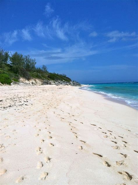 Elbow Beach, Bermuda | Honeymoon spots, Places to go, Beach