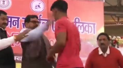 Wrestling Federation Chief Brij Bhushan Sharan Singh Loses His Cool Slaps Wrestler Sangbad