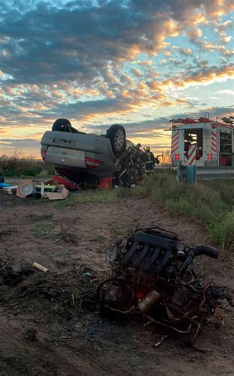 Ruta 226 Fuerte Impacto Entre Un Camión Y Un Auto Dejando Como Saldo