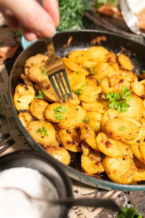 Knusprige Bratkartoffeln in der Heißluftfritteuse AirFryer