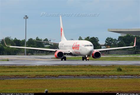 PK LST Lion Air Boeing 737 9LPER WL Photo By Gusti Fikri Izzudin Noor