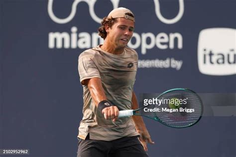 605 Aleksandar Kovacevic (Tennis) Stock Photos, High-Res Pictures, and ...