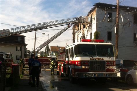 Officials Investigation Of Lowell Fire That Killed 7 Begins