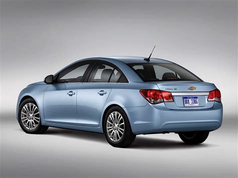 Chevrolet Cruze Specs Photos