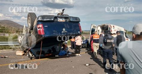 Aparatosa Volcadura Deja Un Muerto En Carretera De Salamanca